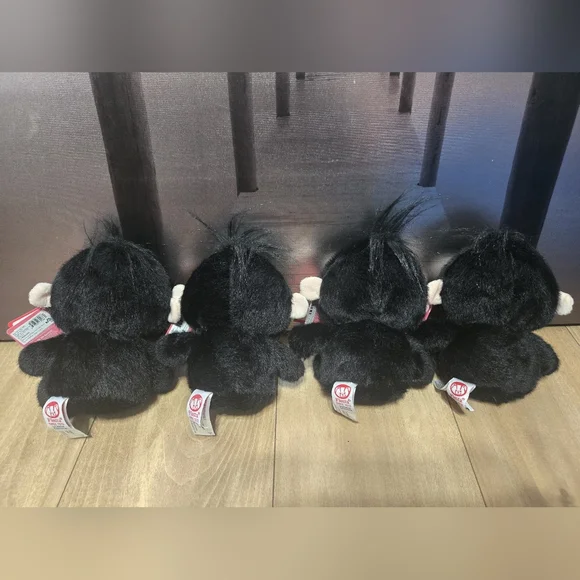 Fiesta Martin The Gorilla Adorable Black and Pink Plush Toy Set 4 - Picture 5 of 10